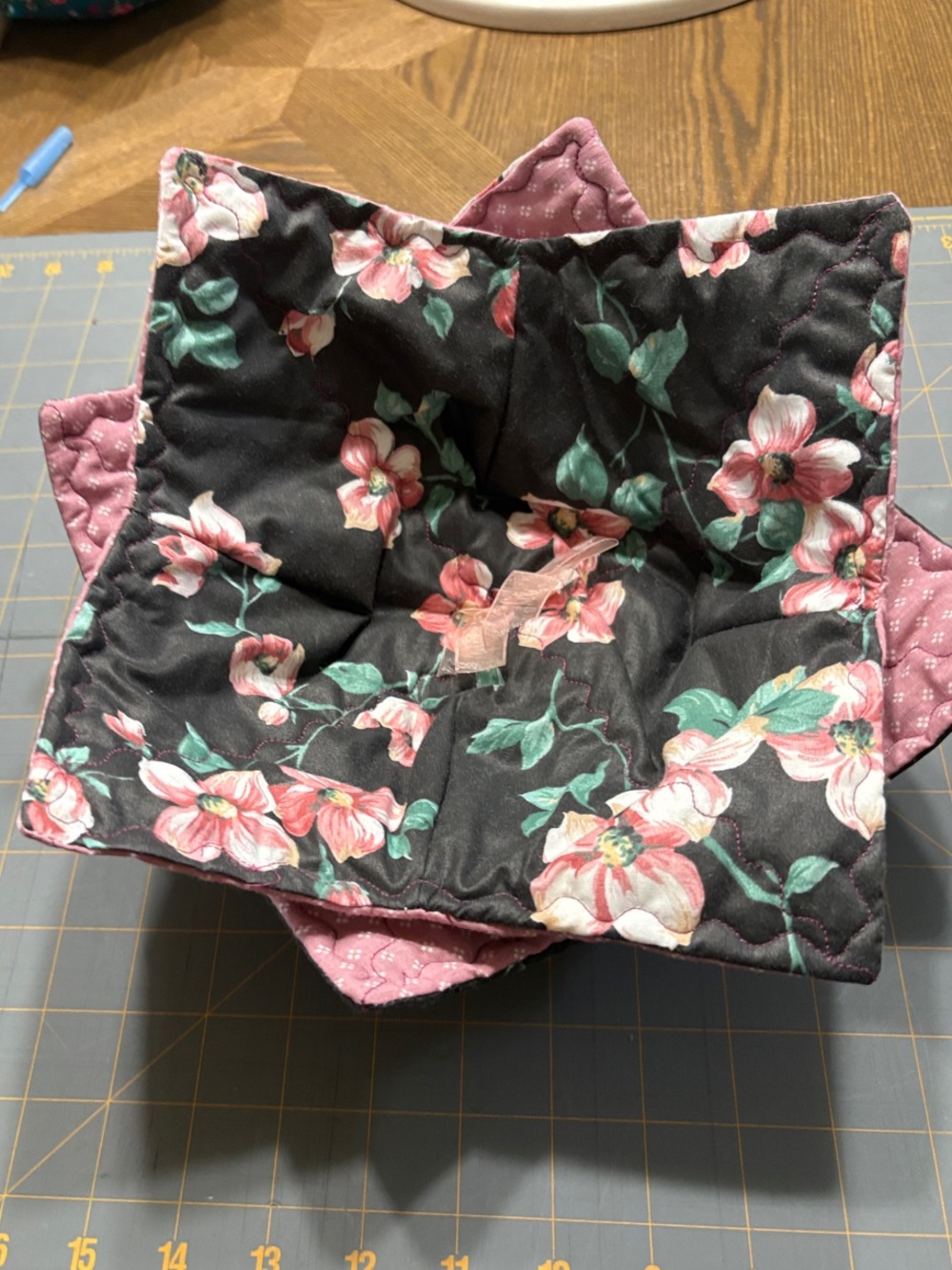 Set of 2 Hand Crafted Floral Quilted Fabric Bowl cozies - Black and Pink